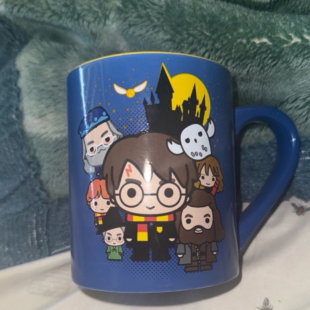 Universal Blue Character Mug